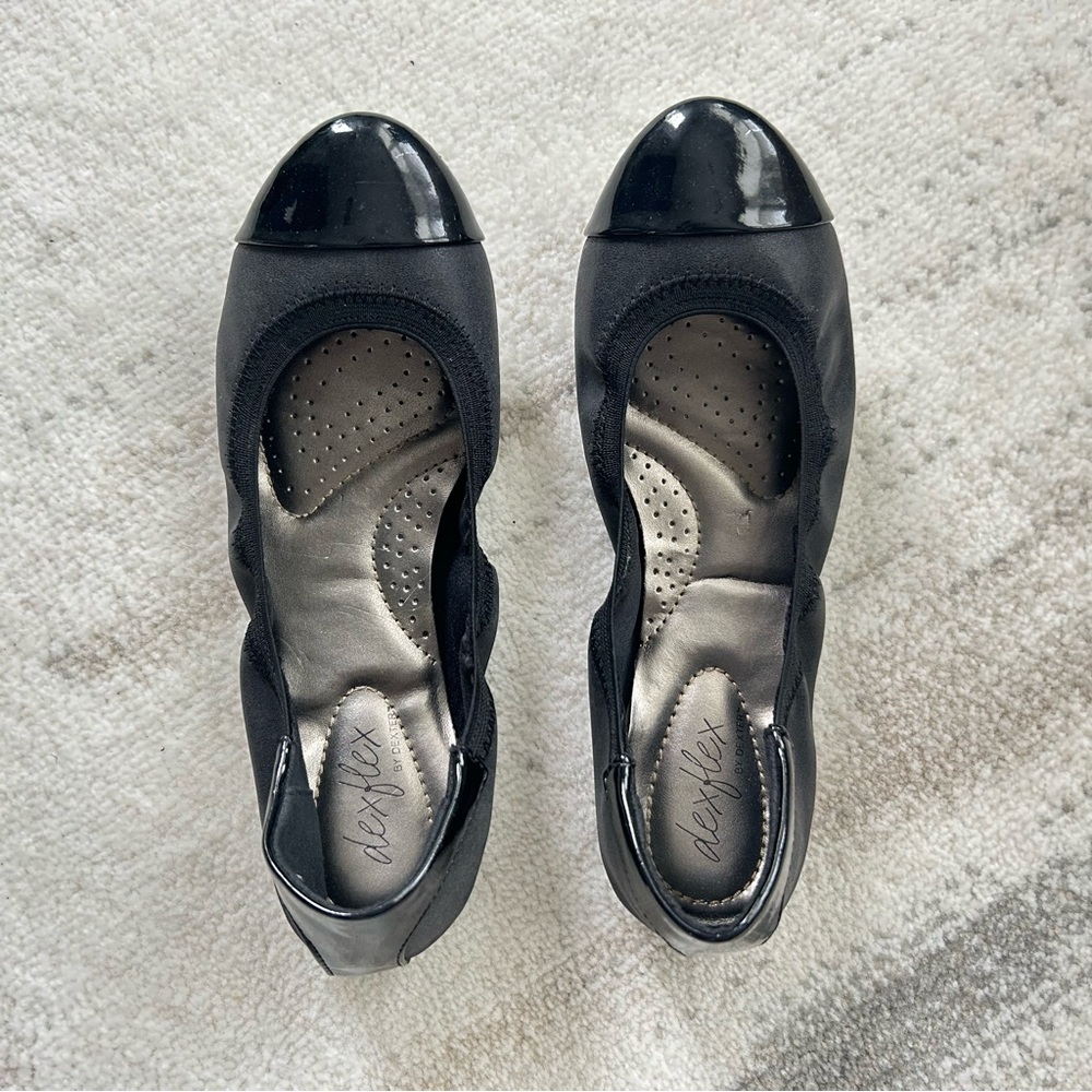 Dexflex Comfort Black Flats with Elastic Strap